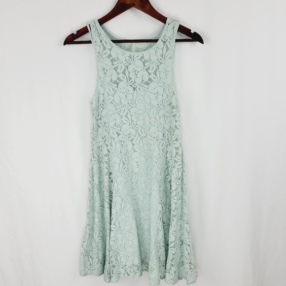 Free people mint green miles of lace dress size xs - Picture 4 of 10